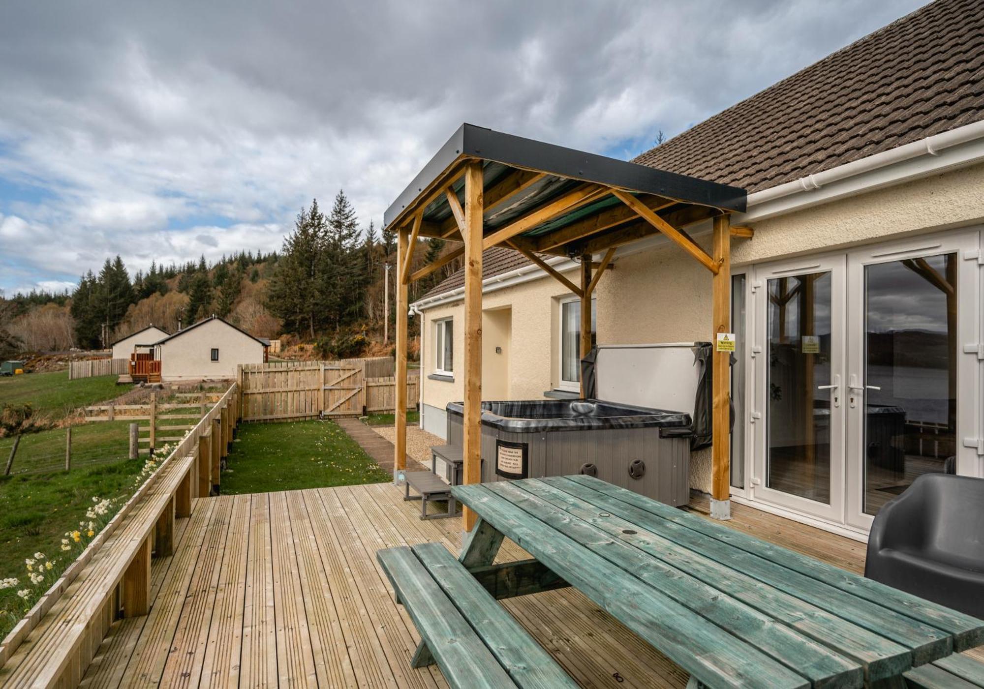 Loch Ness Cottage Fort Augustus Exteriör bild